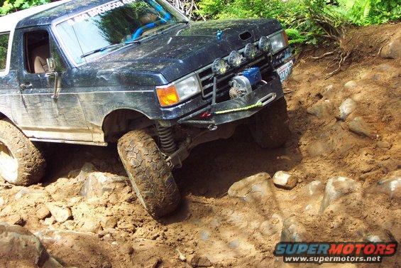dcp_0809.jpg Mini-Rubicon, Mike
Mike trying to go up Mini-Rubicon
(7/9/2005)