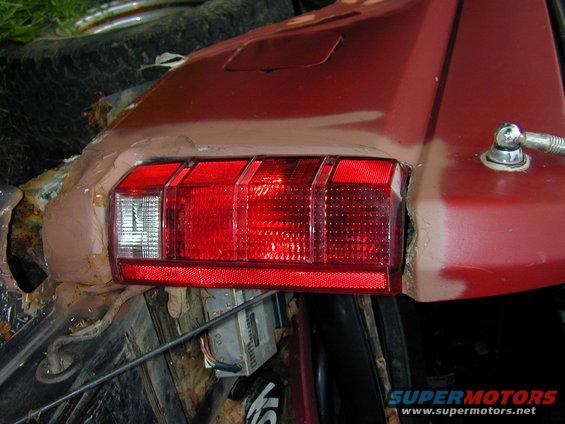 dscn0297.jpg tailight