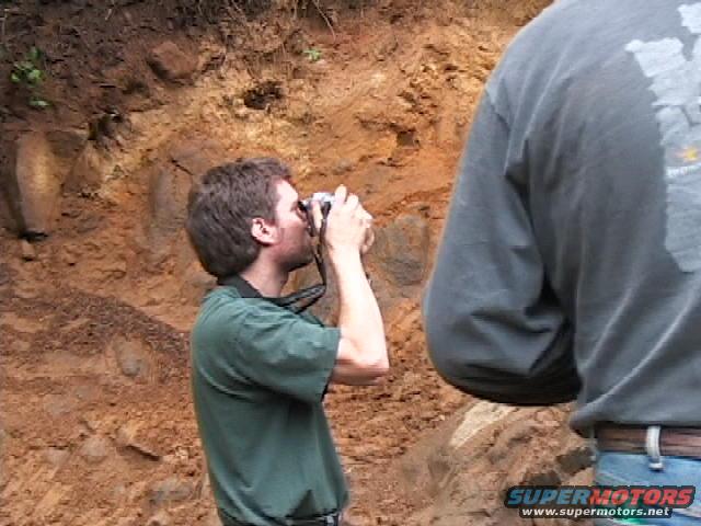 img_0019.jpg Pat Taking Photos at Mini-Rubicon
(7/9/2005)