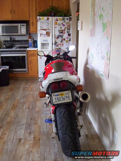 Motorcycle rear view with license plate 15U3698 and Yamaha branding