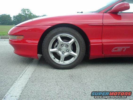 lowered-with-fds-003.jpg Front wheel gap with Eibachs