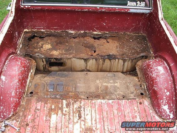 dig-pics-367.jpg more rust hidin