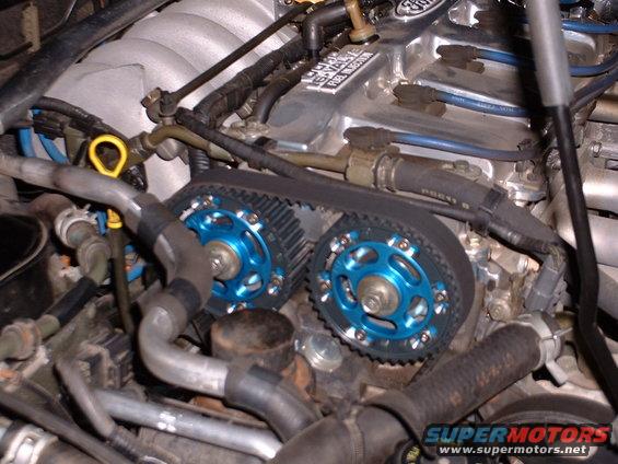 Engine with blue timing gears and black belt