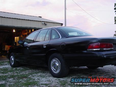 1995 Ford Crown Victoria photo