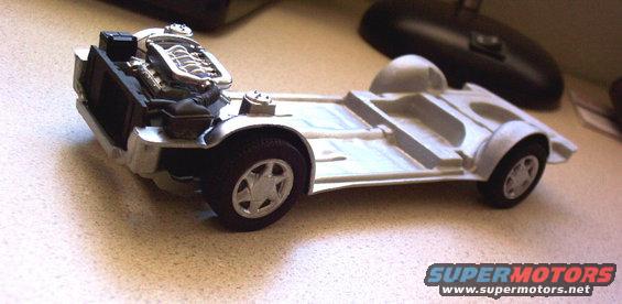 chassis.jpg Engine and chassis plus Slicers.