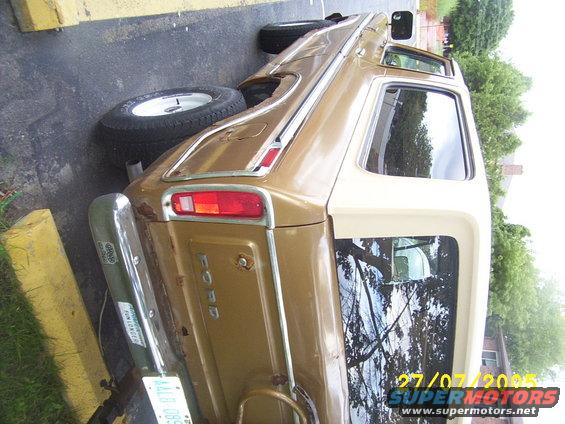 Tail light and tail gate rust