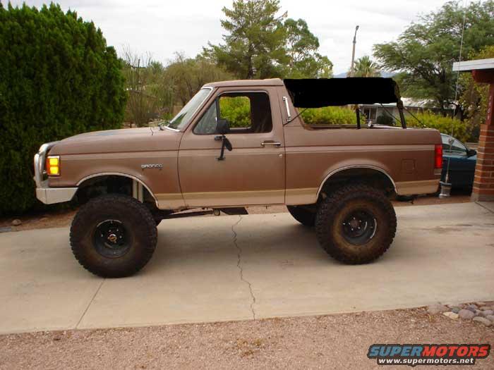 1989 Ford Bronco, lifted, brown, soft top removed