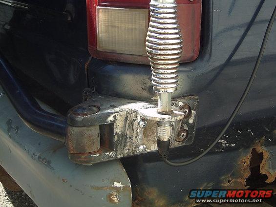 whip-mount.jpg This is the mount that I put on fot my new to me 102" stainless steel whip.  I did have 2   4'ers on the front mirrors but the stress on the doors started pulling the outer door skins out..