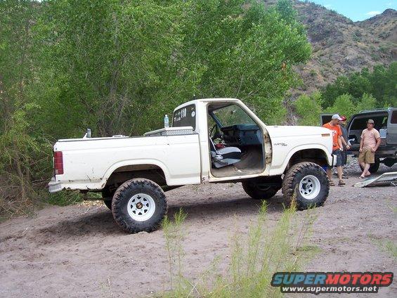 July 30, 2005 San Francisco River Run — Hmmm... Looks like someone got Jeep Envy !!!