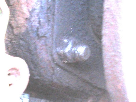 front-bolt-d44.jpg 