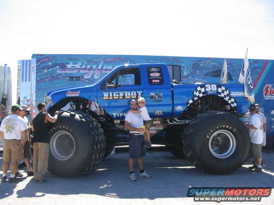 aug-6-2005-essex-jct-truck-show-008.jpg Me and the dude