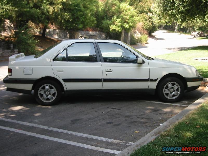 Peugeot 405