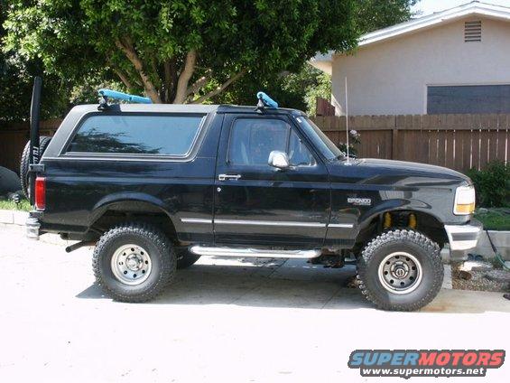 bronco_lift.jpg w/4" Superlift