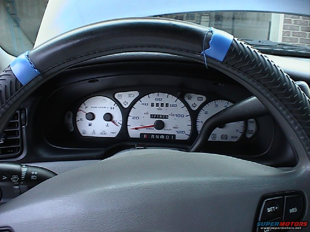2000 Ford Taurus photo
