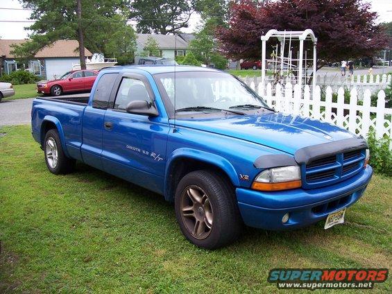 Blue Dodge Dakota R/T pickup truck with V8 badging