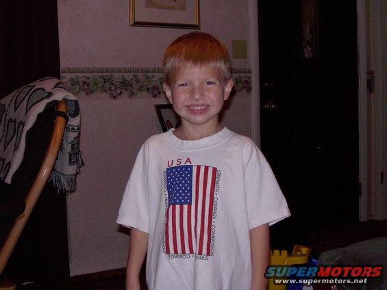 Child in USA t-shirt