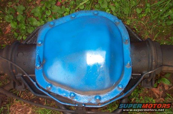 Blue painted rear axle differential cover with black axle tubes