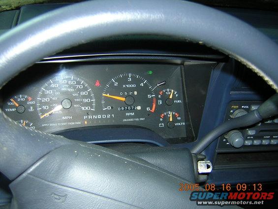 dscn1040.jpg mileage shot, with truck running