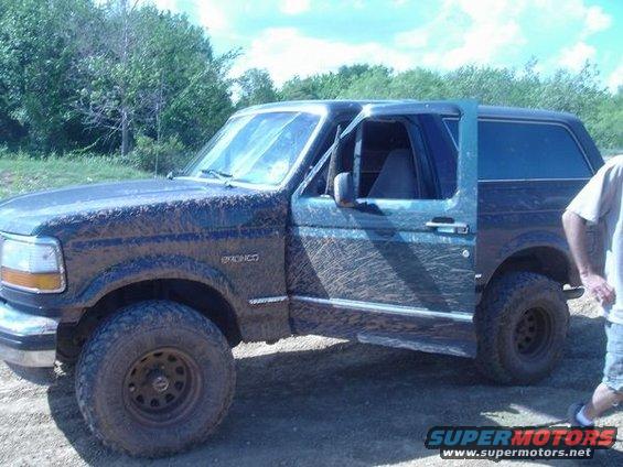bronco282005.jpg Got a little muddy - Marshall Creek, TX
8-20-05