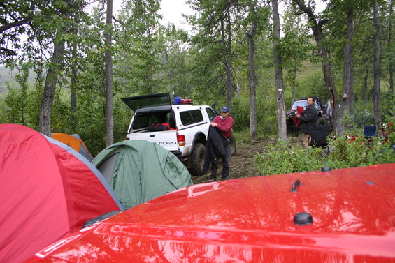 img_4103.jpg Participants include Gary and Mike in my Silver Rubicon, Joe and Brother-in-law in a Red Rubicon, Curtis and son in a XJ, Jeff and Eric in a white ranger.