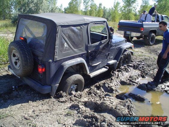 picture-004.jpg Thats my ball hitch thats touching the ground there!!