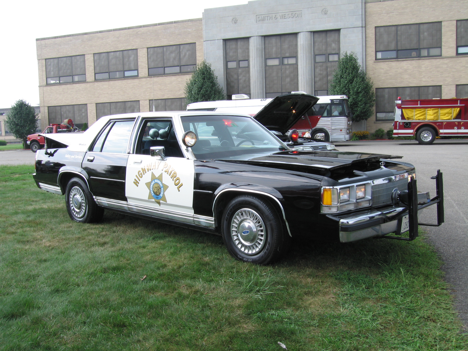 Ford Crown Victoria