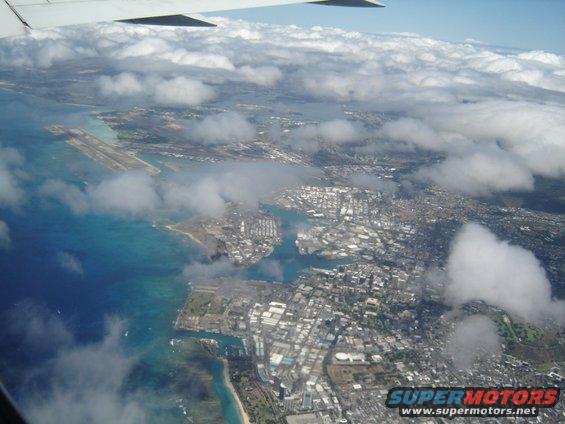 Flying in to Honolulu