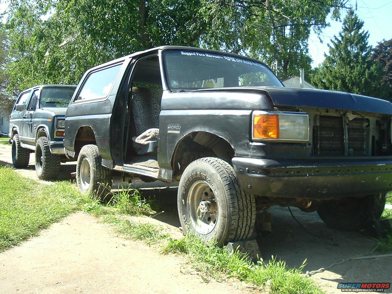 1989 Ford Bronco photo
