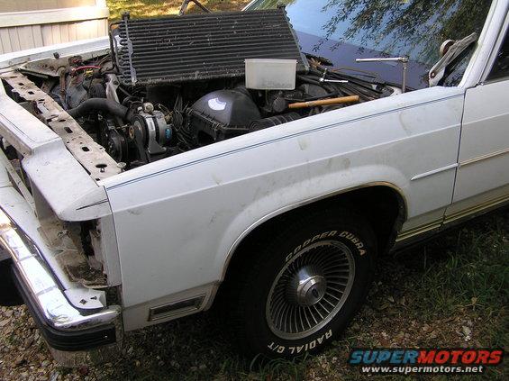 39.jpg driver fender mounted