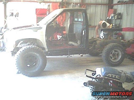truck.jpg Cab mounted.. Started moving the gas tank and other misc things for the rear..