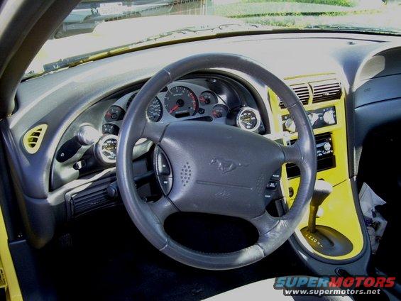 dcp_3992.jpg Painted radio and shifter bezel