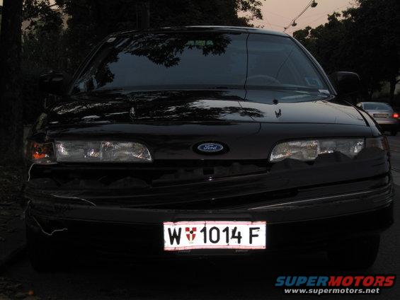 1992 Ford Crown Victoria front view. License plate W V 1014 F