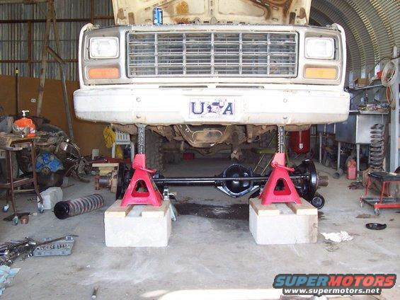 100_0755.jpg Slid under the truck