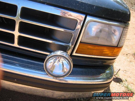 headlight.jpg that's one of those procomp stainless lights