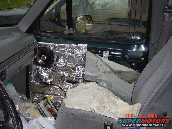 dsc00428.jpg Installing Alpine SPS-170A speakers and Dynomating the doors
