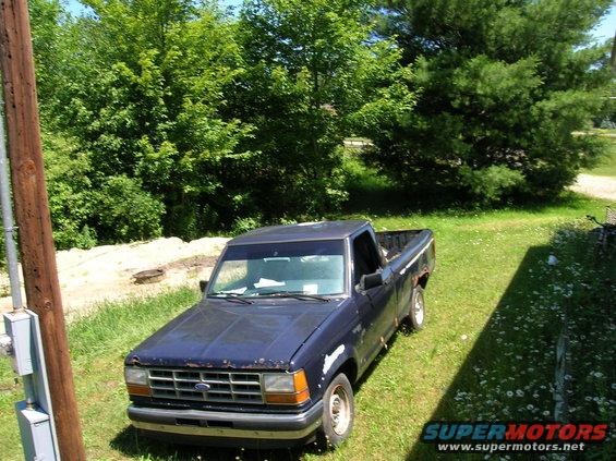 Dark blue 1985 Ford Ranger pickup truck, 3q-front view