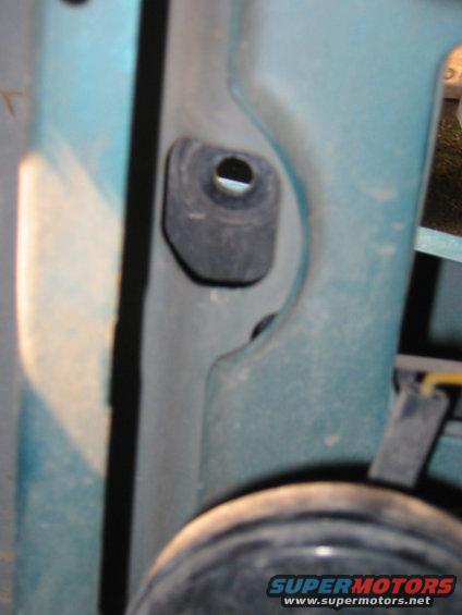 black-grill-027.jpg where bolt #1 is