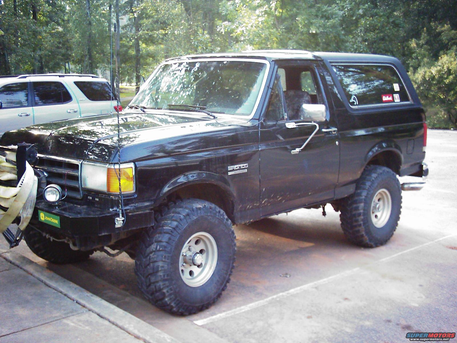 1989 Ford Bronco photo