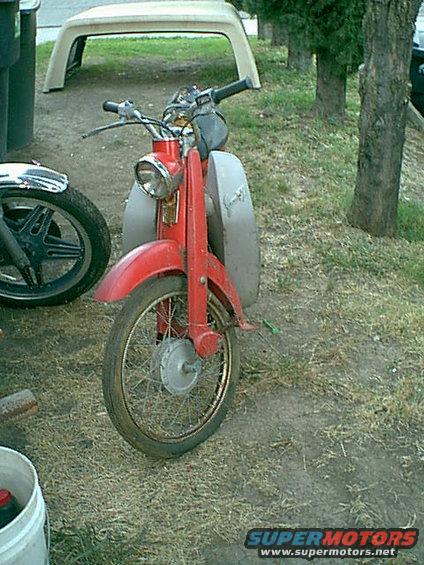 yamaha5.jpg I picked this toy up in sacramento. it is a 1963 Yamaha 50 or named "My Mate" i am still getting details on this toy. it will be a father /son project for the son.