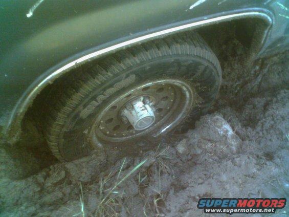 091905_1718.jpg Street tires don't clean out too much