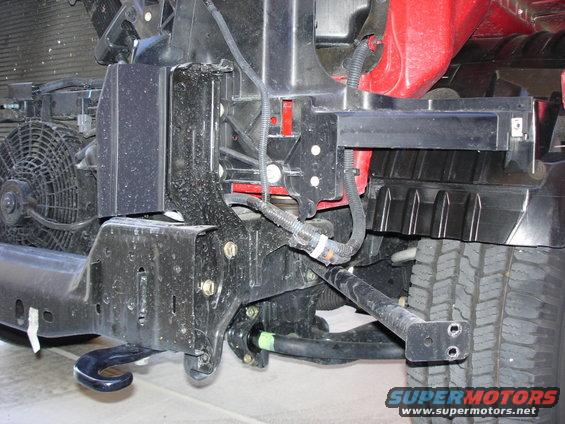 Front bumper assembly with tow hook, 2005 Nissan Titan
