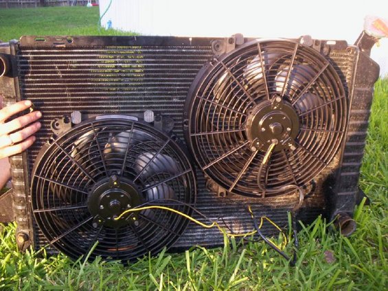 electric-fans.jpg Here is (2) 10" Hayden Rapid Cool Electrical Fans. Part # 3560. They will be run by 1 Hayden PreSet Temp Control switch. Part # 3562