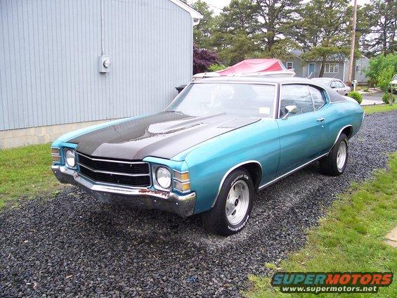Blue 1971 Chevrolet Chevelle with a black hood