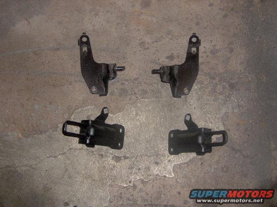 rear-seat-brackets.jpg 
