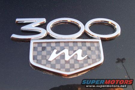 300m-badge.jpg 