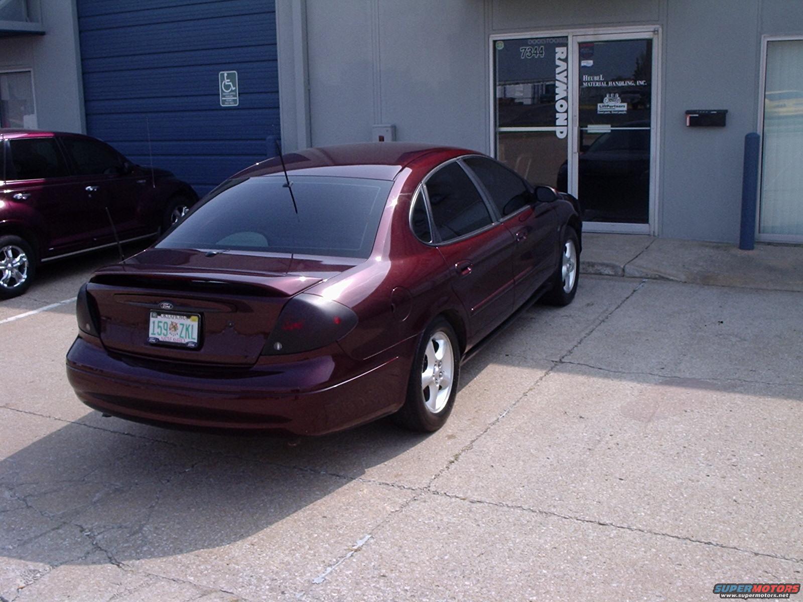 1999 Ford Taurus