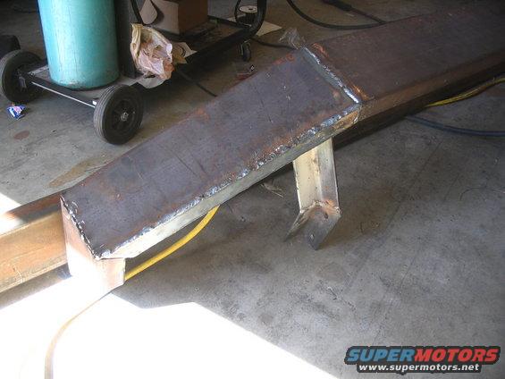 img_4045.jpg side/bracket...