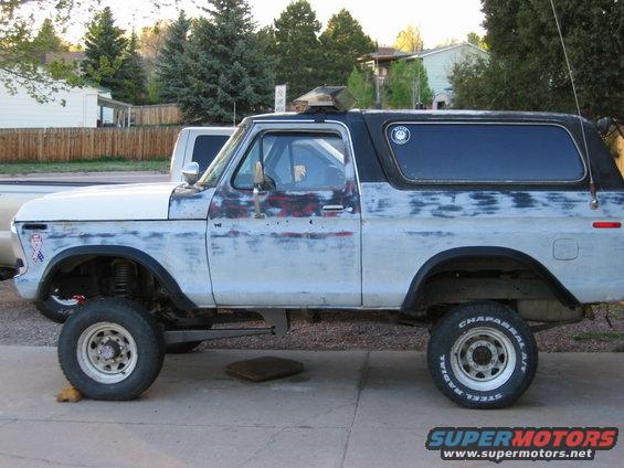 img_0424.jpg Sitting on its own, no more jack stands