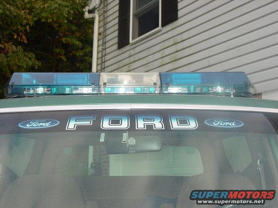 dsc03312.jpg Code 3 excalibur 48" lightbar.  Used as a warning light as well as additional light at night to the front and both sides.  3 high speed rotators, 4 upper strobes, 2 intersection strobes, 6 flashers, 4 front clear lights, 1 clear side light  on a 15* angle to each side.  180* of light to the front and sides.