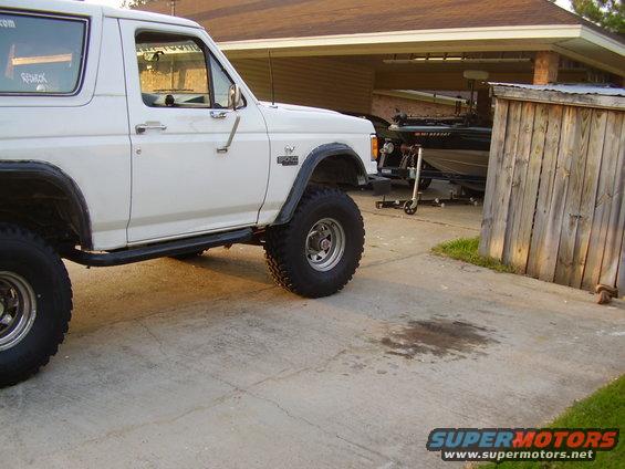 new-tires-004.jpg GOT THE 32'S BEAT
